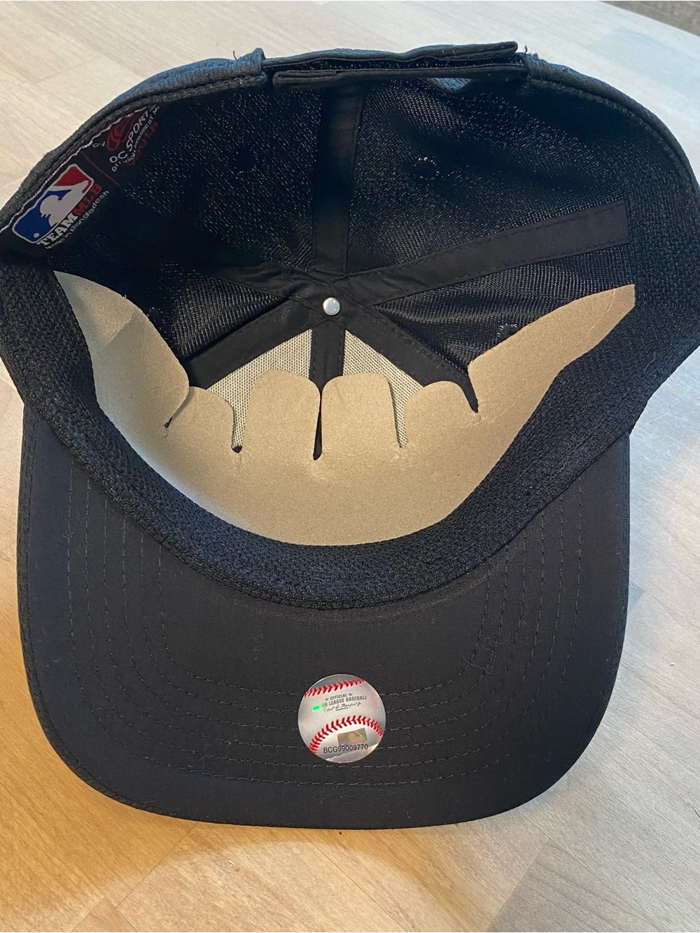 Pittsburgh 'P' Black Baseball Youth Cap with Yellow Embroidered Logo (New) - Picture 7 of 9
